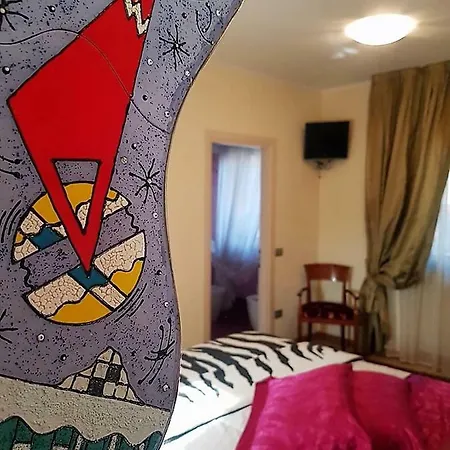 Piccolo Mondo Gæstehus 3*